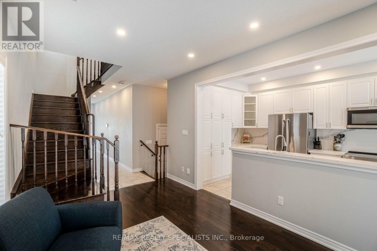 93 YARDLEY CRESCENT, Brampton (Credit Valley), Ontario, L6X5L8