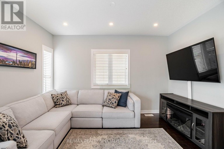 93 YARDLEY CRESCENT, Brampton (Credit Valley), Ontario, L6X5L8