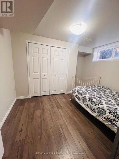57 STARVIEW DRIVE, Toronto (Humberlea-Pelmo Park), Ontario, M9M1K7