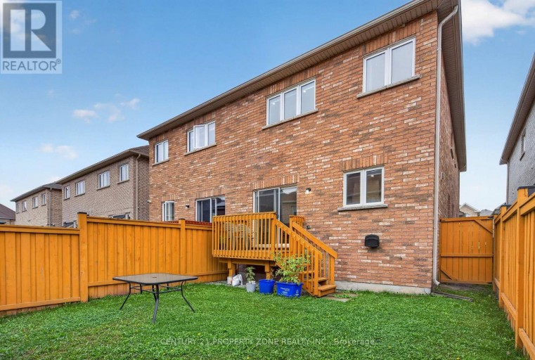 11 SELSDON STREET, Brampton (Credit Valley), Ontario, L6X3E3