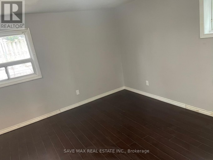28 ROYAL SALISBURY WAY, Brampton (Madoc), Ontario, L6V3J6