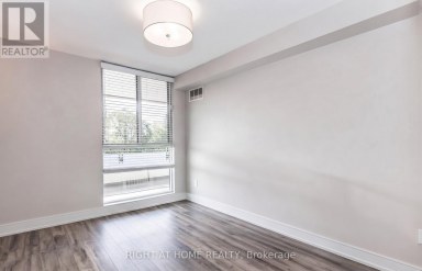 305 - 1300 MISSISSAUGA VALLEY BOULEVARD Mississauga (Mississauga Valleys) Ontario photo 3
