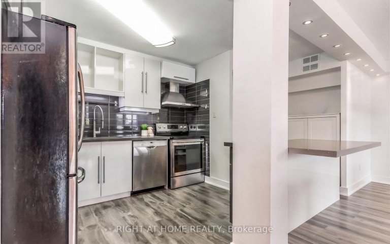 305 - 1300 MISSISSAUGA VALLEY BOULEVARD, Mississauga (Mississauga Valleys), Ontario, L5A3S8