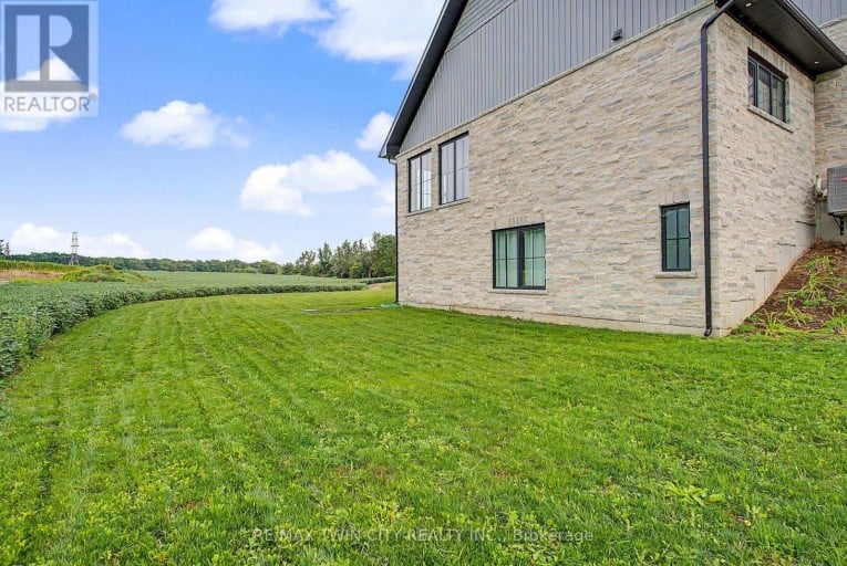 742 COUNTRY SQUIRE ROAD, Waterloo, Ontario, N2J4G8