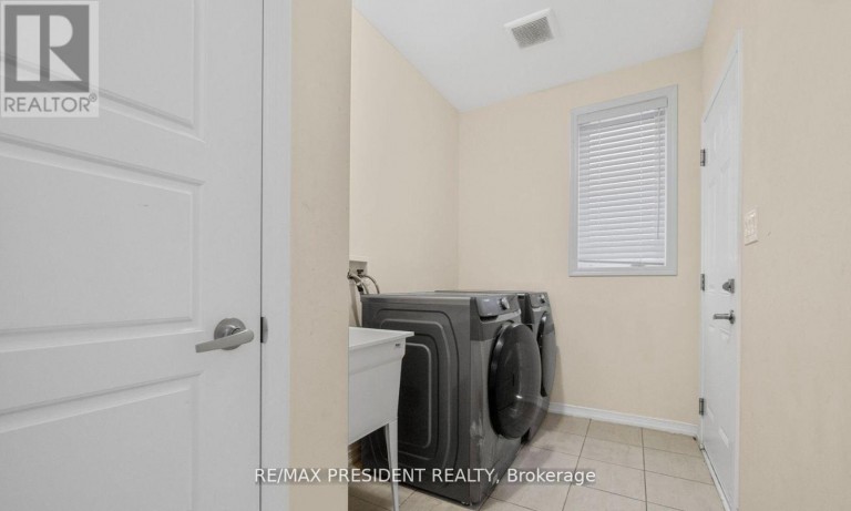 25 SEANESY DRIVE, Thorold (Hurricane/Merrittville), Ontario, L3B0G5