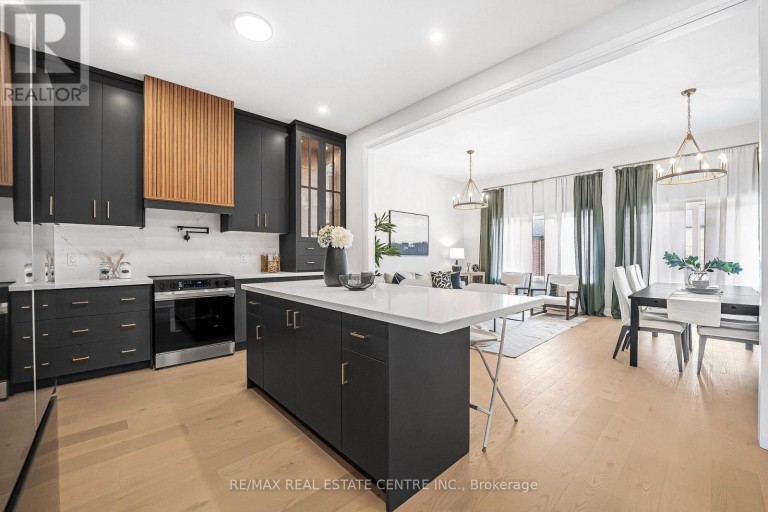 99 HILLCREST ROAD, Port Colborne (Main Street), Ontario, L3K6E4