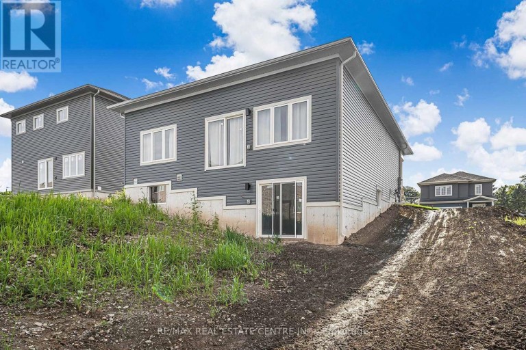 99 HILLCREST ROAD, Port Colborne (Main Street), Ontario, L3K6E4
