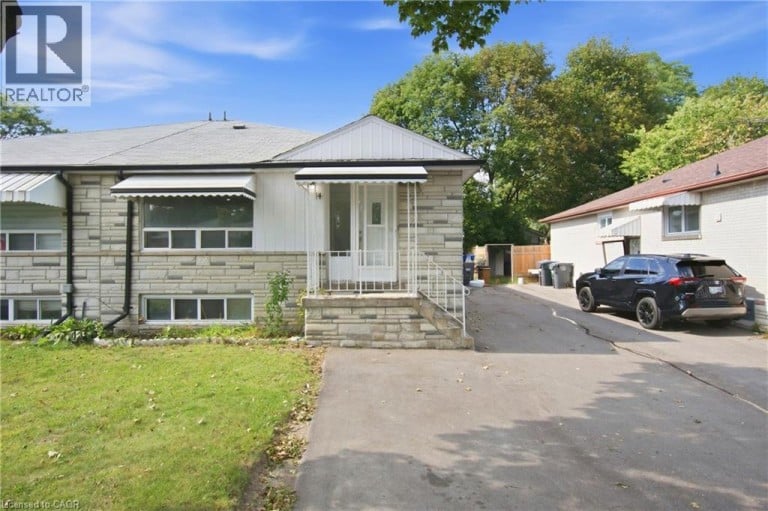 14 Avondale Boulevard, Brampton, Ontario (id 40863849)