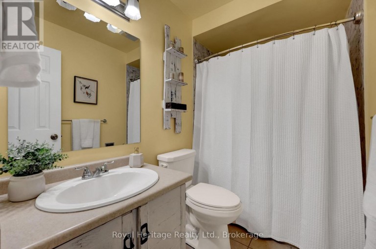 88 HART BOULEVARD, Clarington (Newcastle), Ontario, L1B1E4