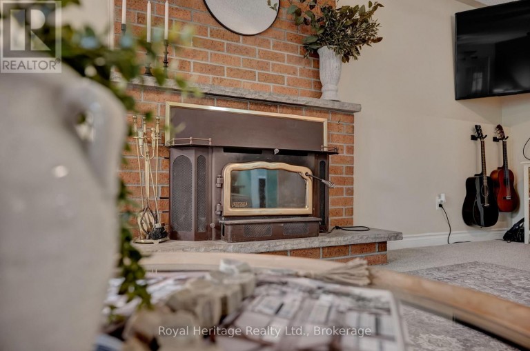 88 HART BOULEVARD, Clarington (Newcastle), Ontario, L1B1E4