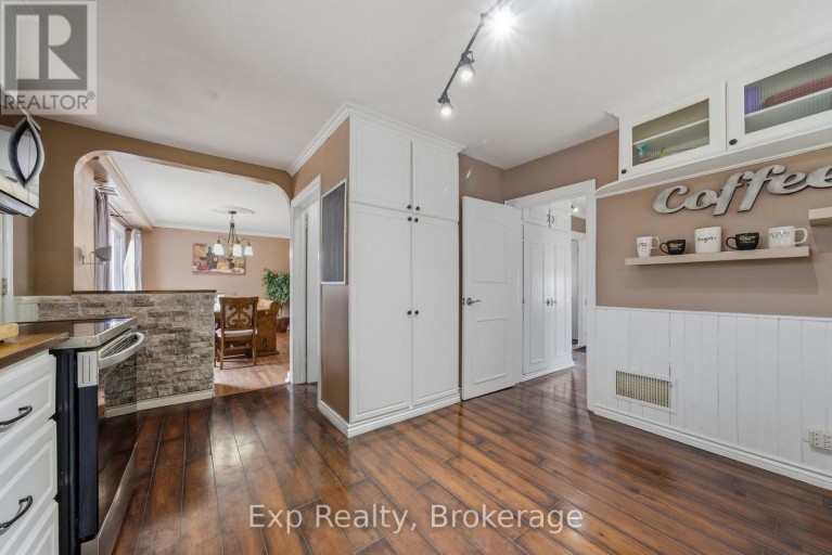 10 VALLEYVIEW CRESCENT, Belleville (Belleville Ward), Ontario, K8P3G1