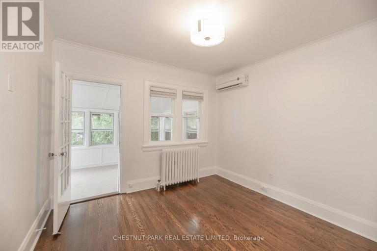 UPPER - 11 ROSE PARK CRESCENT, Toronto (Rosedale-Moore Park), Ontario, M4T1P8