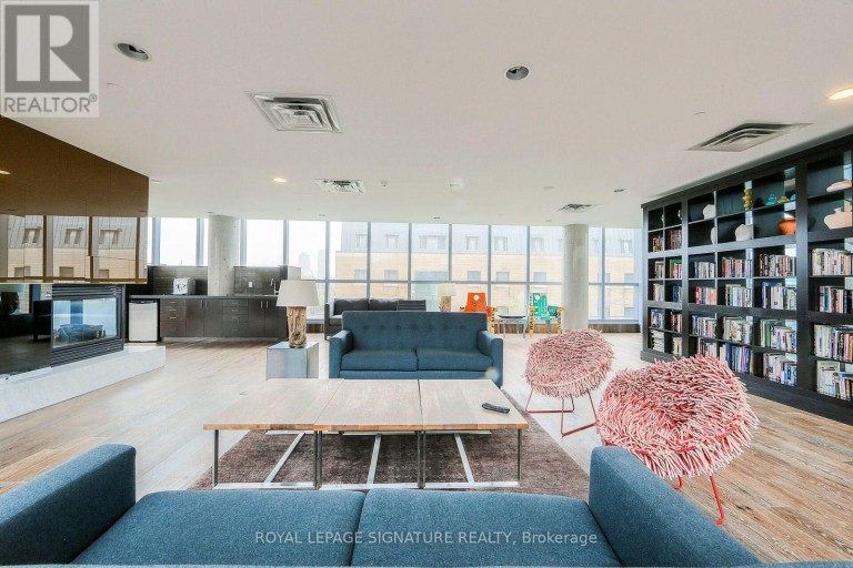 1007 - 25 COLE STREET, Toronto (Regent Park), Ontario, M5A4M3