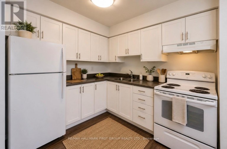 503 - 145 LIBERTY STREET S, Clarington (Bowmanville), Ontario, L1C4K5