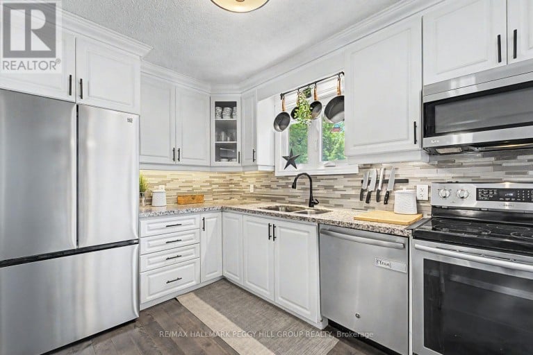 11 HARRIET STREET, Severn (Coldwater), Ontario, L0K1E0