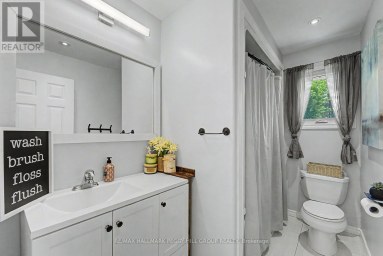 11 HARRIET STREET Severn (Coldwater) Ontario photo 9