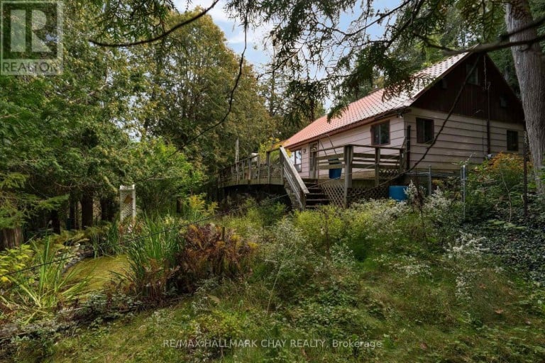 8051 COUNTY ROAD 9, Clearview (Creemore), Ontario, L0M1G0