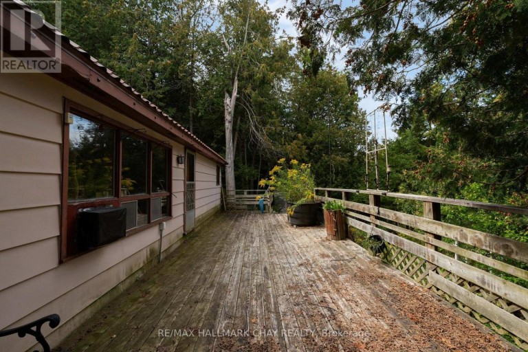8051 COUNTY ROAD 9, Clearview (Creemore), Ontario, L0M1G0