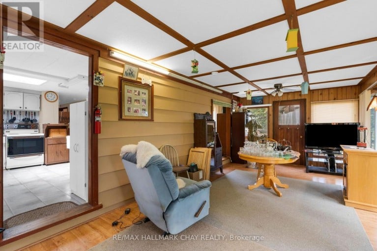 8051 COUNTY ROAD 9, Clearview (Creemore), Ontario, L0M1G0