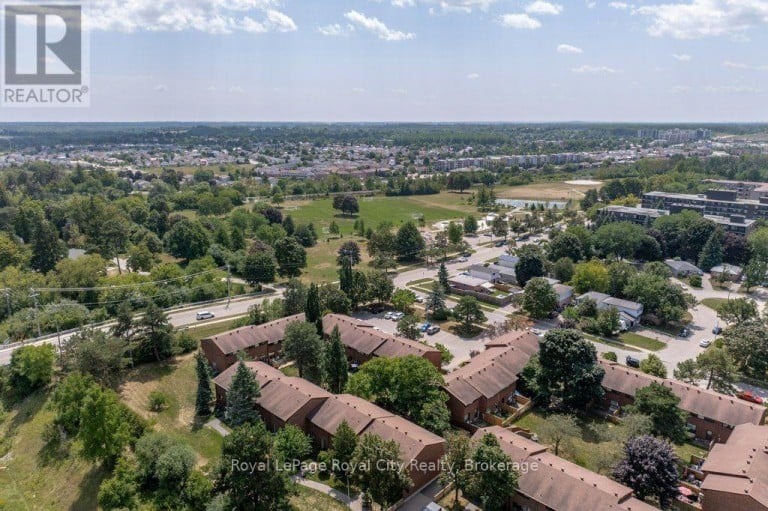 31 - 35 RHONDA ROAD, Guelph (Willow West/Sugarbush/West Acres), Ontario, N1H6H1