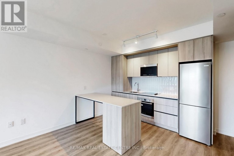 1221 - 2485 EGLINTON AVENUE W, Mississauga (Central Erin Mills), Ontario, L5M2V8