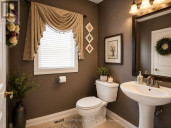 6 TENNANT DRIVE Brampton (Sandringham-Wellington) Ontario photo 4