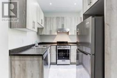 MAIN - 190 MARION STREET Toronto (High Park-Swansea) Ontario photo 4