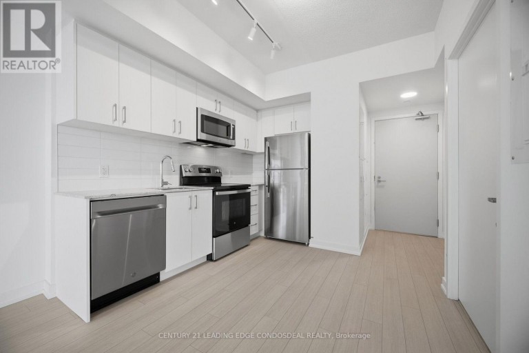 1605 - 4010 EGLINTON AVENUE W, Toronto (Humber Heights), Ontario, M9A0G5