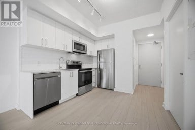 1605 - 4010 EGLINTON AVENUE W Toronto (Humber Heights) Ontario photo 11