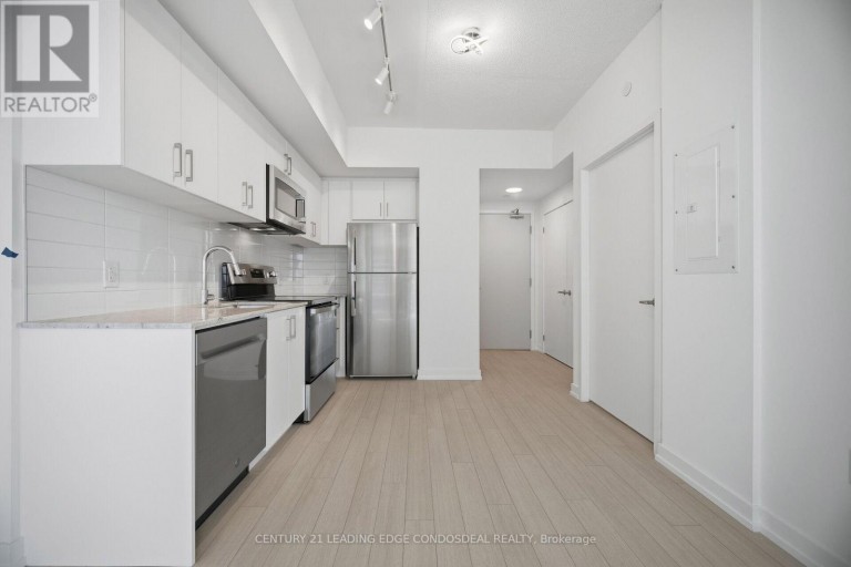 1605 - 4010 EGLINTON AVENUE W, Toronto (Humber Heights), Ontario, M9A0G5