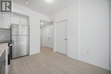1605 - 4010 EGLINTON AVENUE W Toronto (Humber Heights) Ontario photo 13