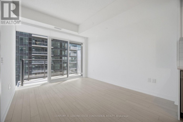 1605 - 4010 EGLINTON AVENUE W, Toronto (Humber Heights), Ontario, M9A0G5