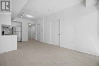 1605 - 4010 EGLINTON AVENUE W Toronto (Humber Heights) Ontario photo 23