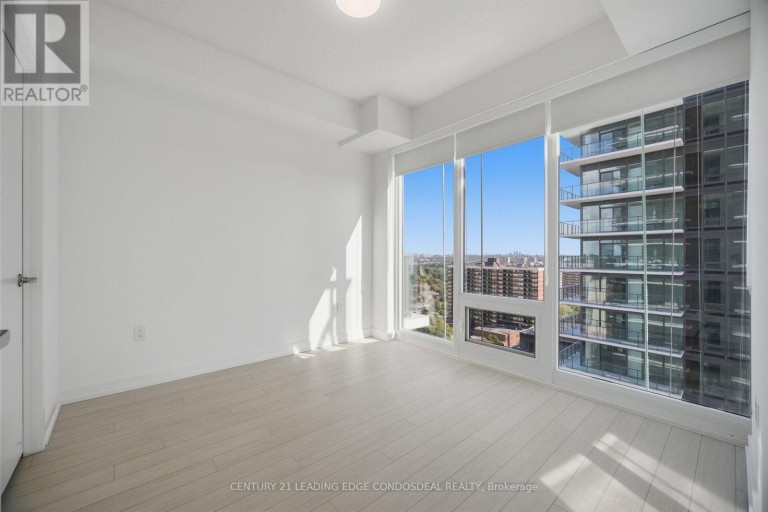 1605 - 4010 EGLINTON AVENUE W, Toronto (Humber Heights), Ontario, M9A0G5