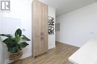 1111 - 1787 ST. CLAIR AVENUE W Toronto (Weston-Pellam Park) Ontario photo 15