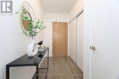 1111 - 1787 ST. CLAIR AVENUE W Toronto (Weston-Pellam Park) Ontario photo 3