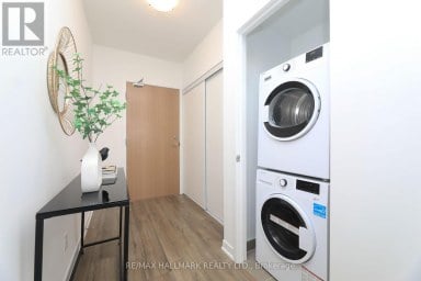 1111 - 1787 ST. CLAIR AVENUE W Toronto (Weston-Pellam Park) Ontario photo 5