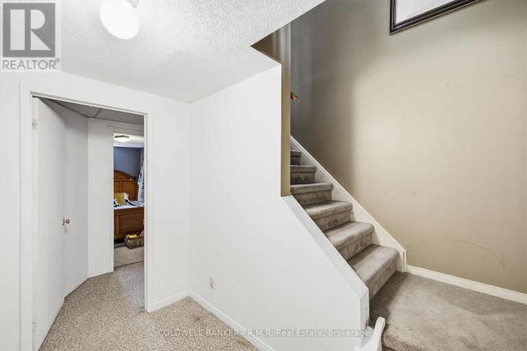 25 CEDAR COURT, Kawartha Lakes (Lindsay), Ontario, K9V6A9