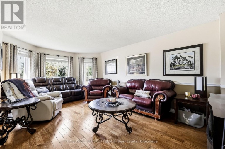25 CEDAR COURT, Kawartha Lakes (Lindsay), Ontario, K9V6A9