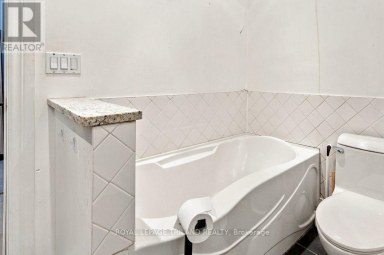 434 ENGLISH STREET London East (East G) Ontario photo 21
