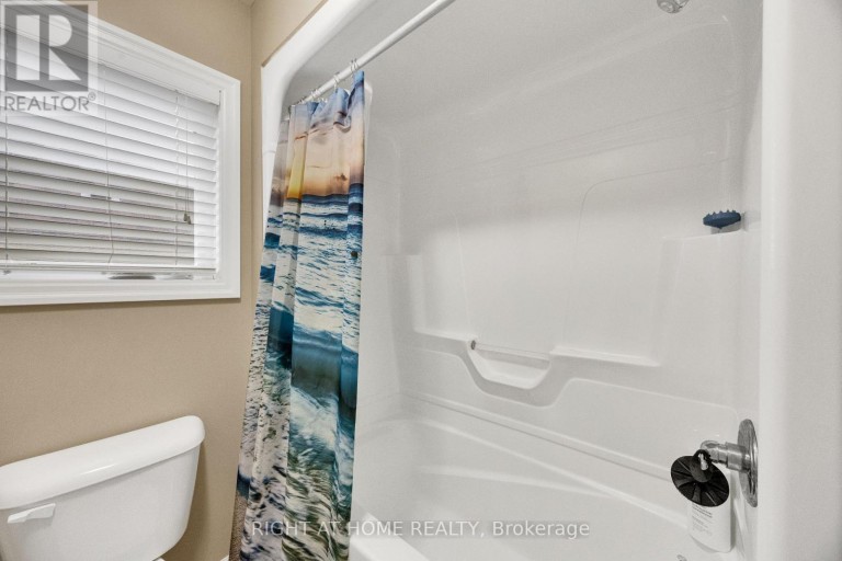 3184 POMEROY LANE, London South (South V), Ontario, N6P1V7