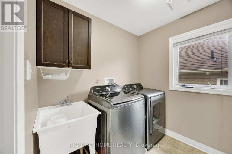 3184 POMEROY LANE, London South (South V), Ontario, N6P1V7