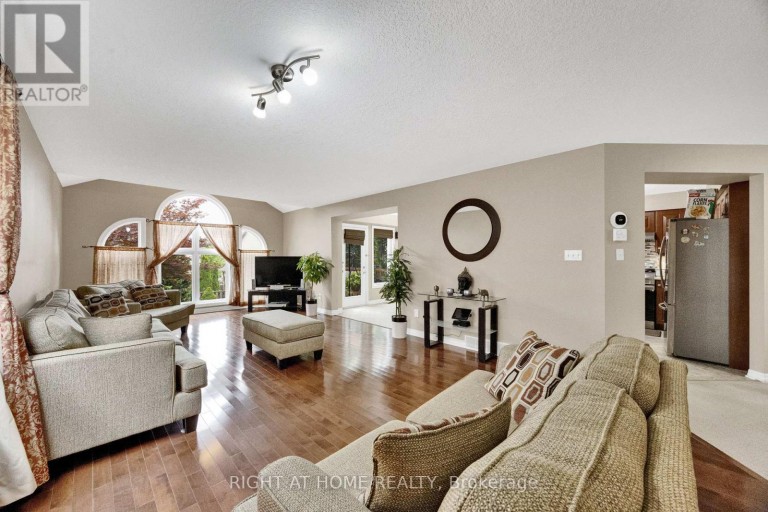 3184 POMEROY LANE, London South (South V), Ontario, N6P1V7