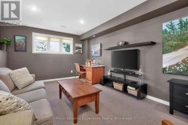 53 THERRIEN COURT Penetanguishene Ontario photo 18