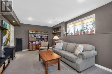 53 THERRIEN COURT Penetanguishene Ontario photo 19