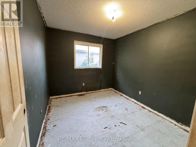 184 DYER DRIVE, Wasaga Beach, Ontario, L9Z1L9