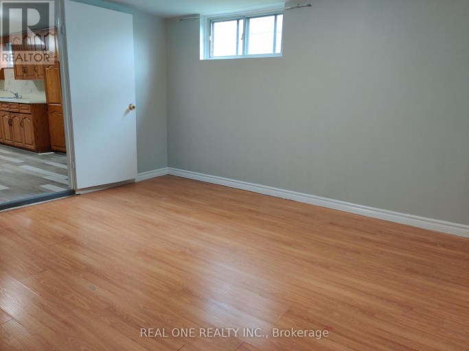BASEMENT - 49 CORINTHIAN BOULEVARD, Toronto (L'Amoreaux), Ontario, M1W1B4