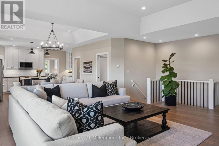 150 LOUISE CREEK CRESCENT, West Grey, Ontario, N0G1S0