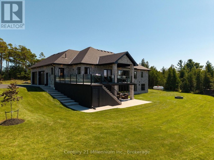 150 LOUISE CREEK CRESCENT, West Grey, Ontario, N0G1S0
