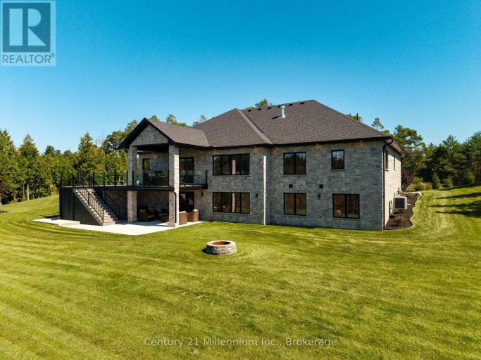 150 LOUISE CREEK CRESCENT, West Grey, Ontario, N0G1S0